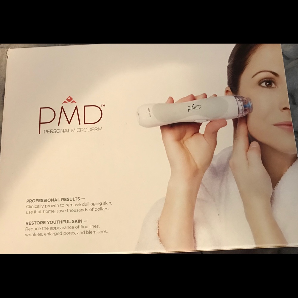Brand new PMD Personal Microderm set and discs